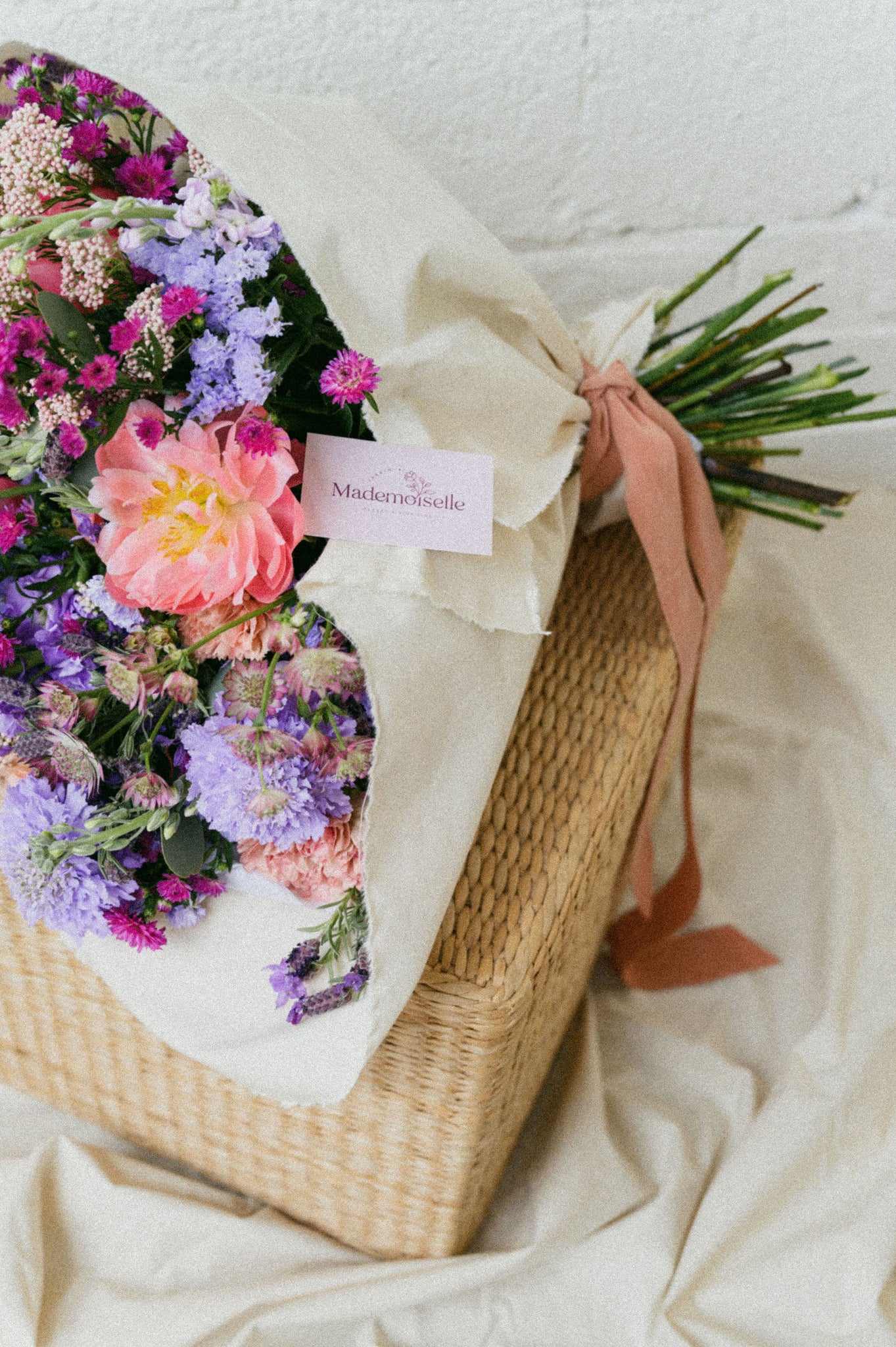 Jardin Mademoiselle Offrir Bouquet de fleurs Fleuriste Lyon