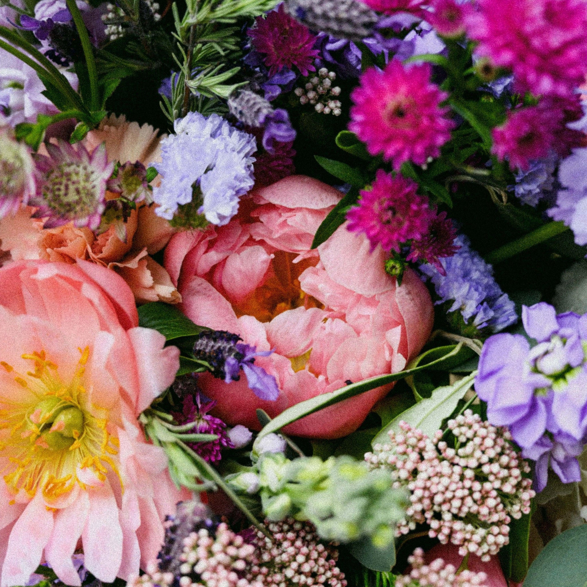 Bouquet de fleurs fraîches hortensia et pivoine